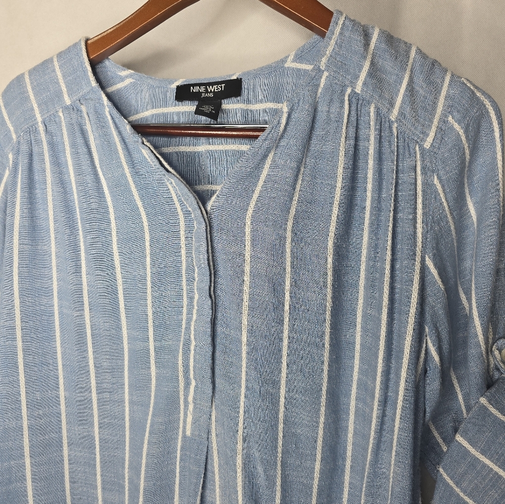 Nine West Lucy Popover Tunic Top Blue White Stripes 3/4 Roll Tab Sleeves M - Picture 3 of 12